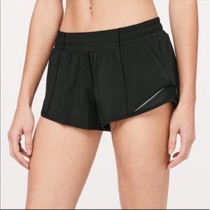 Lululemon Hotty Hot Short 2.5”